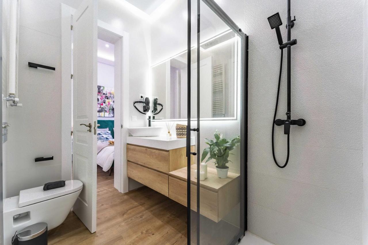 Exclusive Luxury Apartment In Central Madrid Exterior foto
