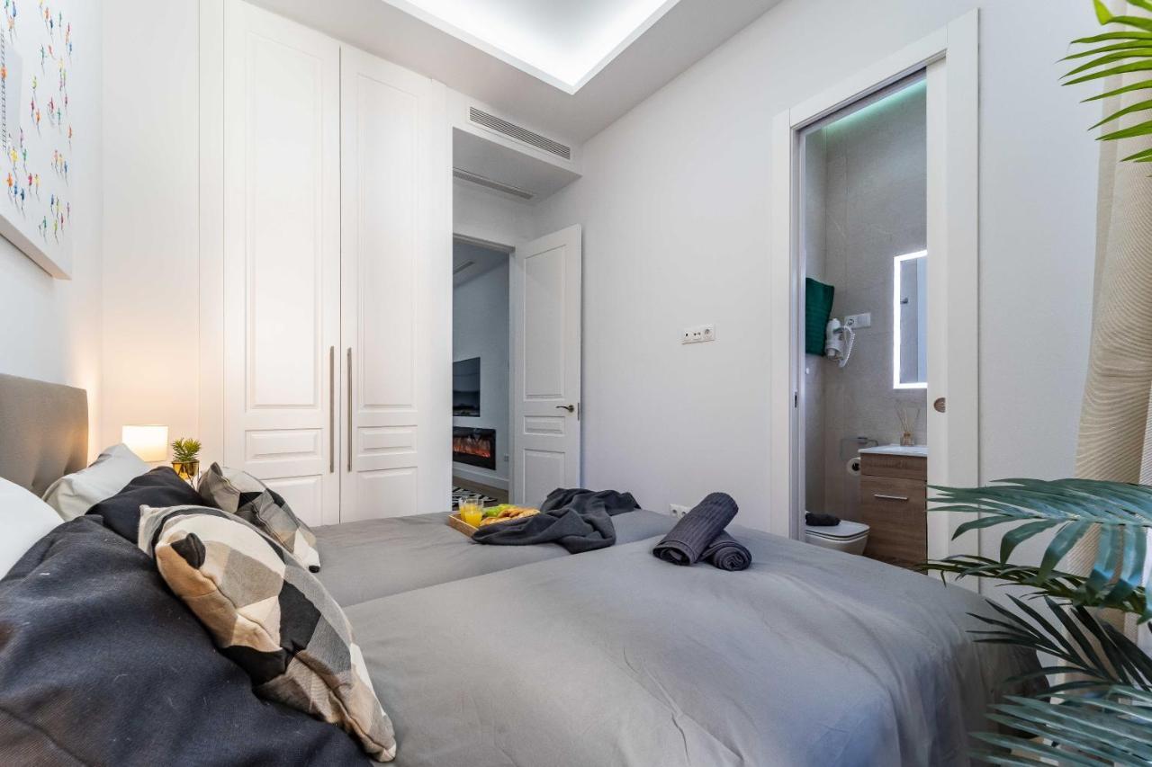 Exclusive Luxury Apartment In Central Madrid Exterior foto
